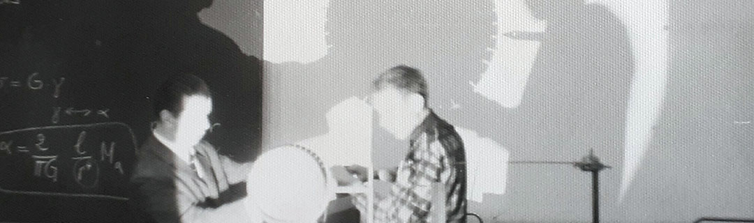 Physikvorlesung mit Wandprojektion