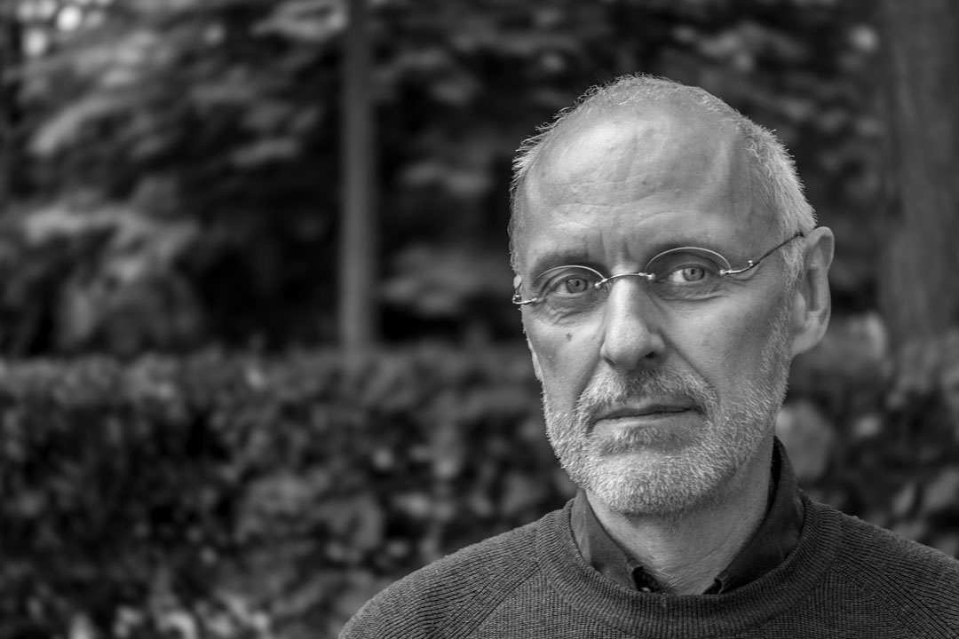Durchkreuzt. Roland Hensel und das Leben quer zur Linie.